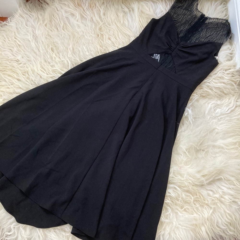 HALSTON HERITAGE Crew Neck Knee-Length Dress - Picture 10 of 12